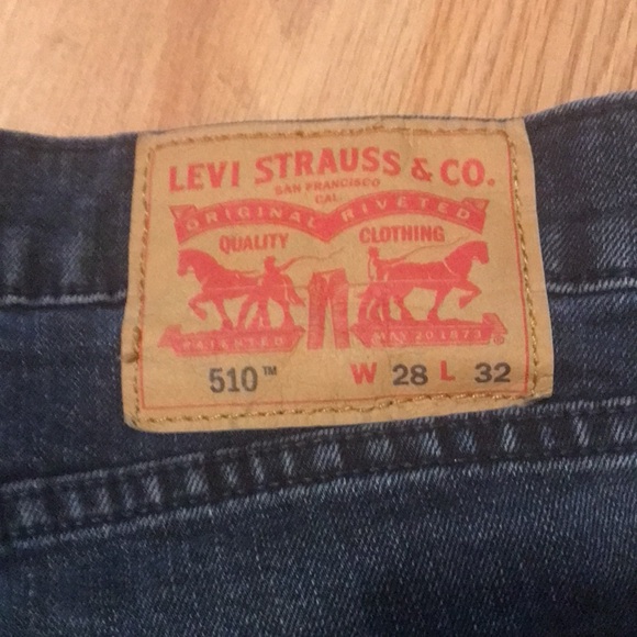 Levi’s 510 28W 32L Dark Wash Jeans - Picture 2 of 6